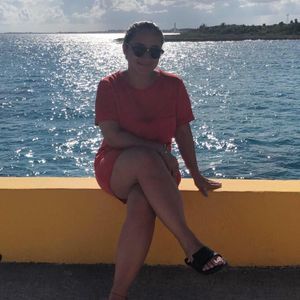 Meet your Posher, Leah